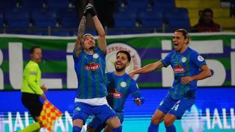 Rize'nin 8 maçlık galibiyet hasreti dindi... Çaykur Rizespor - Kocaelispor maç sonucu 2-0