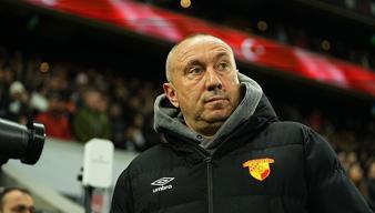 'Basit hatalar yaptık' Göztepe Teknik Direktörü Stanimir Stoilov'dan Beşiktaş maçı açıklaması