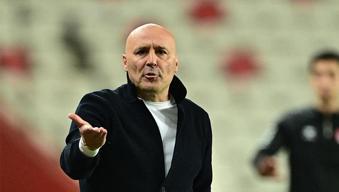 Antalyaspor teknik direktörü Sami Uğurlu: 'Puan almak değerliydi'