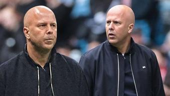 Taraftarlardan maç bitmeden olay tepki! Arne Slot ile dalga geçtiler