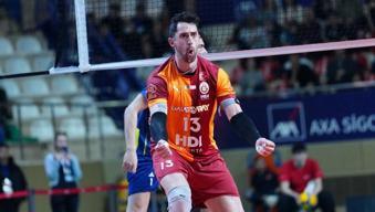 Galatasaray derbide Fenerbahçe'yi devirdi! Finale yükseldi