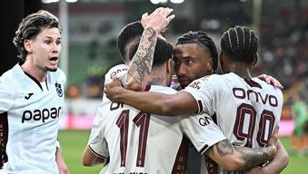 Trabzonspor'un yıldızı Ozan Tufan: 'Taraftarlardan özür dileriz'