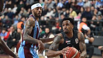 Petkimspor deplasmanda Trabzonspor'u devirdi