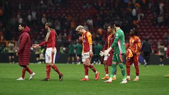 Galatasaray'ın puan kaybı sonrası Trabzonspor ve Fenerbahçe'den göndermeli paylaşım!