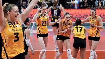 Şampiyon VakıfBank! Vodafone Sultanlar Ligi'nde 15. zafer.. VakıfBank - Fenerbahçe Medicanamaç sonucu 3-1