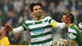 Bursaspor'un kaptanı Muhammet Demir 'Bu hikaye yarım kalmayacak'