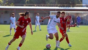 Karşıyaka Ayvalık'tan avantajlı döndü
