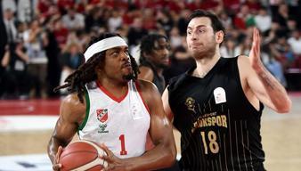 Karşıyaka Basketbol'da Cameron Young şoku!
