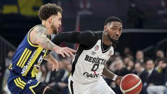 Fenerbahçe-Beşiktaş derbisi ertelendi