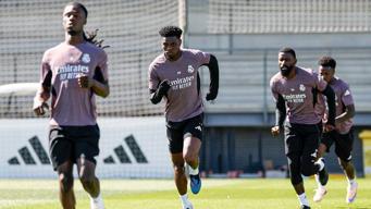 Real Madrid'de yumruklaşma! İki yıldız antrenmanda birbirine girdi