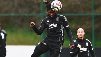 El Bilal Toure Beşiktaş'ı kafasından sildi! Veda paylaşımı...