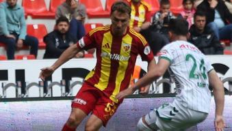 (ÖZET) Kayserispor Süper Lig'e galibiyetle veda etti! Kayserispor - Konyaspor maçı sonucu: 2-1