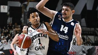 Yarı final serisinde ilk raunt Beşiktaş'ın... Beşiktaş GAİN - Bahçeşehir Koleji maç sonucu 82-79