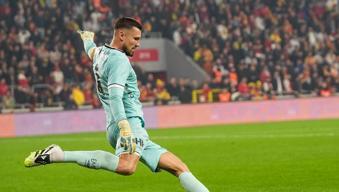 Göztepe Mateusz Lis ile yollarını ayırdı