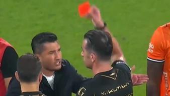 Maç bitti, Nuri Şahin çıldırdı! Başakşehir-Galatasaray karşılaşmasının ardından kırmızı kart...