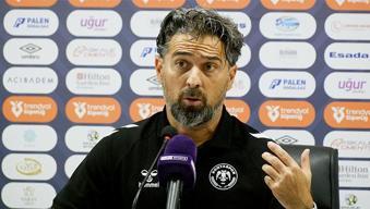 Konyaspor teknik direktörü İlhan Palut: 'Taraftardan özür diliyorum'