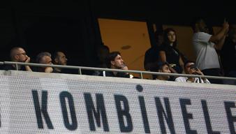 Dusan Vlahovic maçı tribünden takip etti