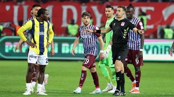 Trabzonspor - Fenerbahçe maçı sonrası olay yorum: Hakemler maçın önüne geçmek için çabaladı!