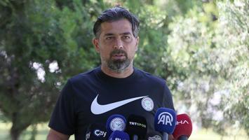 Çaykur Rizespor Teknik Direktörü İlhan Palut'tan transfer açıklaması