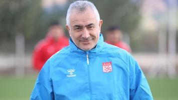 Sivasspor'da Mehmet Altıparmak: Birinci hedefimiz play-off