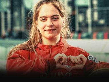 Milli eskrimci Alara Atmaca'dan altın madalya! Flörede tarih yazdı...