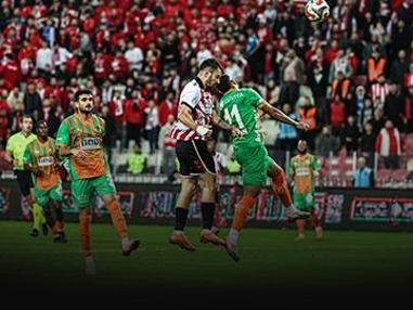 Samsun uzatmada 1 puana razı oldu... Samsunspor - Alanyaspor maç sonucu 1-1