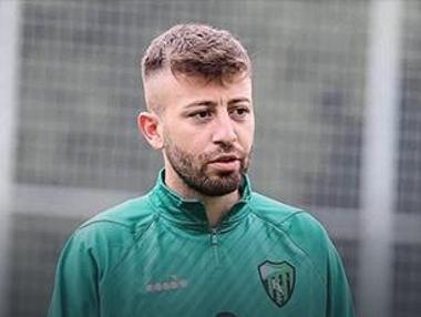 Silahlı saldırıya uğrayan futbolcu, hayatını kaybetti! Acı olay...