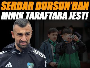 Serdar Dursun'dan minik taraftara anlamlı hediye