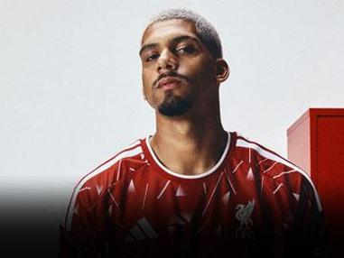 Liverpool yeni transferini açıkladı
