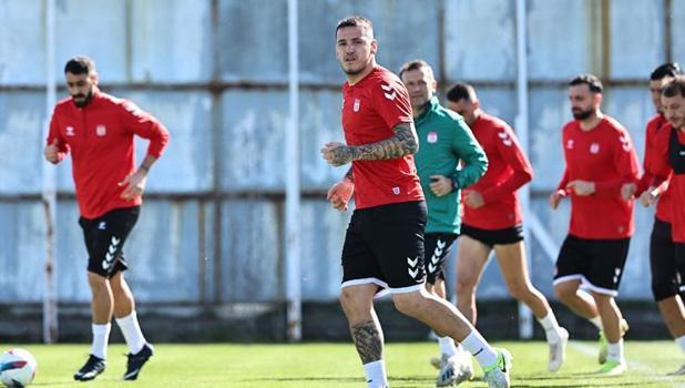 Sivasspor deplasmanlarda kayıp