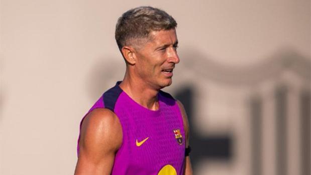 Bad news for Barcelona with Robert Lewandowski