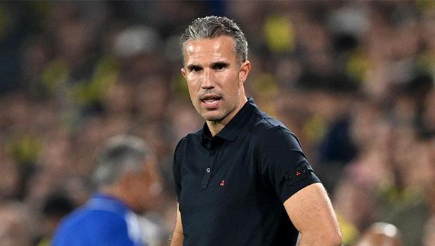 Feyenoord teknik direktörü Robin van Persie: 'Ölü toplardan iyi pozisyonlar ürettiler'