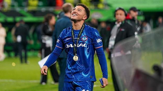 Beşiktaş target Sancho pauses Roma move despite United agreement