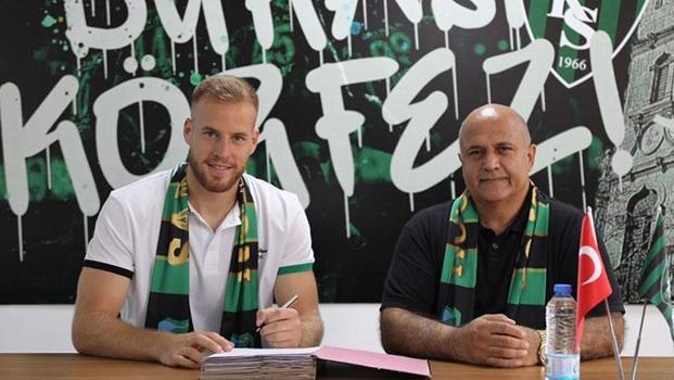 Hrvoje Smolcic resmen Kocaelispor'da! Hırvat stoper imzayı attı