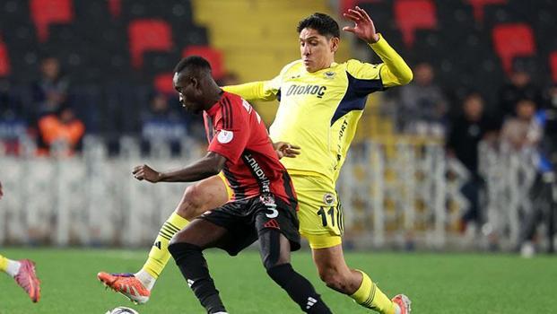 Gaziantep FK - Fenerbahçe maçı Canlı Anlatım - Gaziantep FK - Fenerbahçe maçı kadrosu, skoru ve istatistikleri