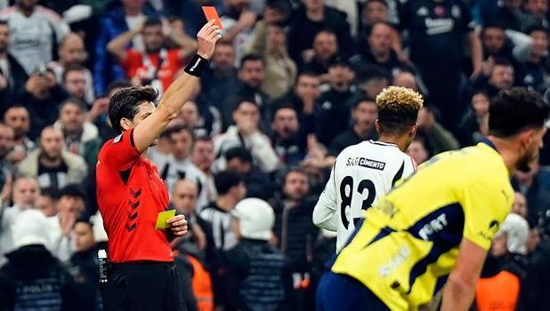 Beşiktaş-Fenerbahçe derbilerinde 34 kırmızı kart çıktı