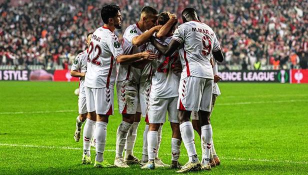 Samsunspor'un Avrupa'da bileği bükülmüyor