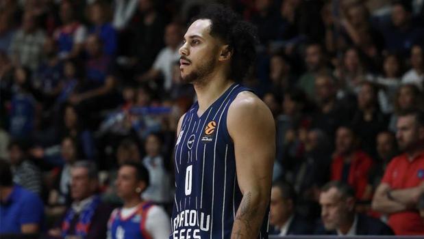 Bad news from Shane Larkin! Injury time announced