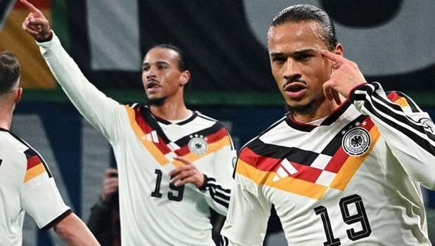 Leroy Sane performansıyla herkesi söylediklerine pişman etti! Almanya'da manşetlerde: Nefes kesici, tutkulu, çılgın