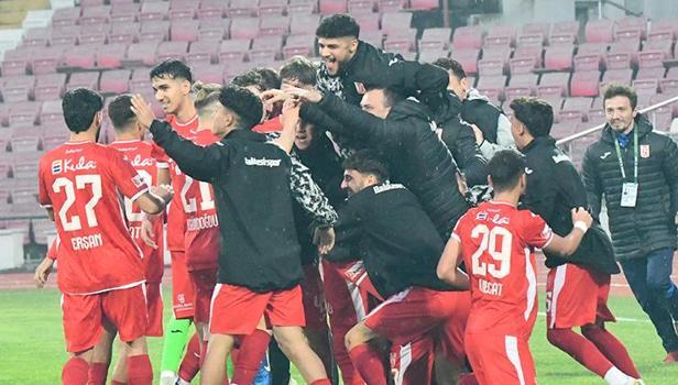 Balıkesirspor - Uşakspor: 3-1