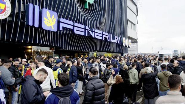 Fenerbahçe rekor kırdı: Resmi siteden açıklandı