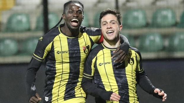 İstanbulspor 2. yarıda 3 puana döndü! İstanbulspor - Sivasspor maç sonucu 2-1