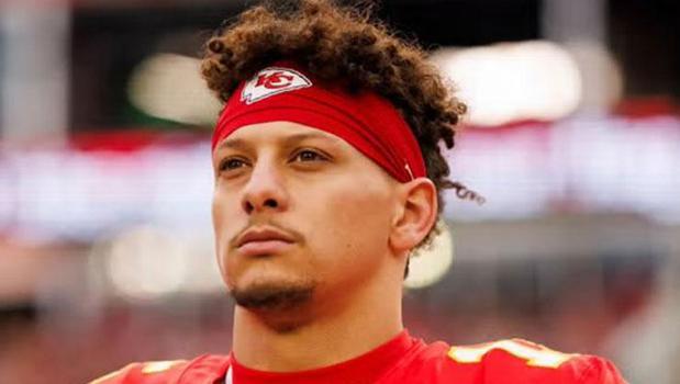 Mahomes Insists Dwindling Playoff Hopes Won’t Dim Chiefs’ Resolve