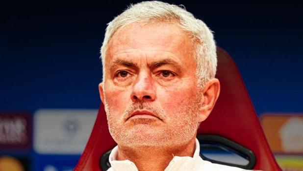 'O kapıyı kapatmaya gerek yok' Jose Mourinho'dan geri dönüş sözleri: Napoli maçı öncesi açıkladı