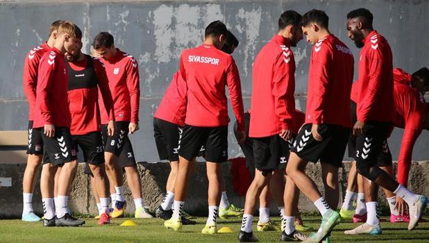 Sivasspor'da final gibi üç maç