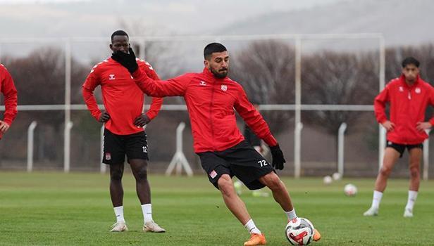 Sivasspor'da Çorum FK maçı hazırlıkları sürüyor