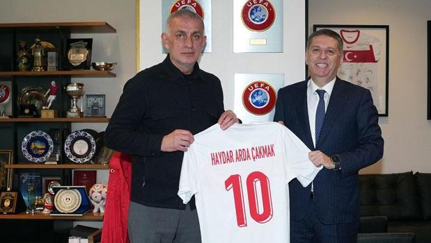 Gençlerbirliği Başkanı Arda Çakmak'tan TFF Başkanı Hacıosmanoğlu'na ziyaret