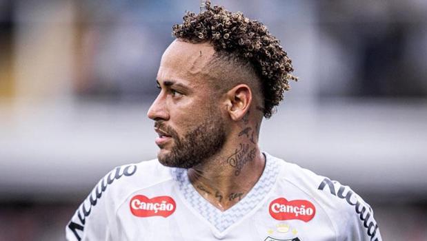 Neymar imzayı atıyor! Sürpriz gelişmeyi sosyal medyadan duyurdu