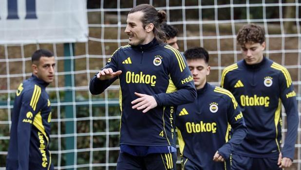 Fenerbahçe'nin Samsunspor maçı kamp kadrosu açıklandı