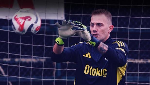 Mert Günok'tan imza sonrası şampiyonluk sözler: Yuvama döndüm